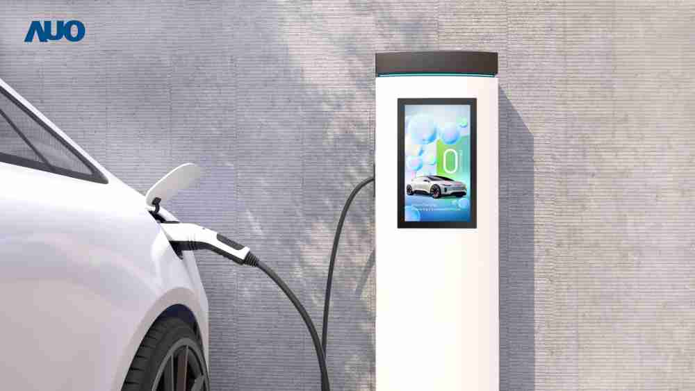 友達〝EVSE車用充電樁解決方案〞專為電動汽車充電樁設計，，具有高亮度、、、克服戶外艱難環境的耐溫、、耐紫外線等特性，，並搭載散熱性及擴充性強的高效能工業電腦，，，，可實現人機互動訴求，，，如資訊顯示、、、支付等應用