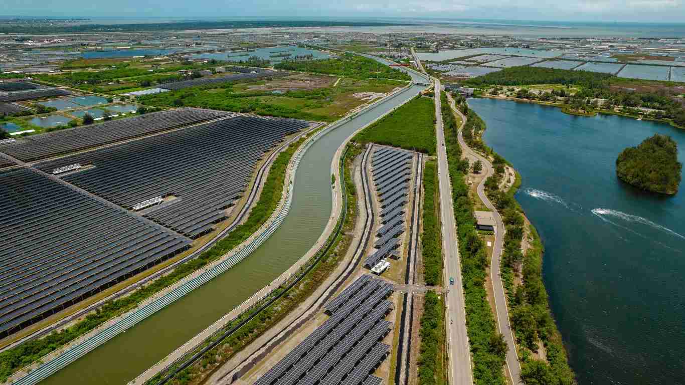 欧陆注册能源事业提供智慧能源管理、、、、太阳能监控管理、、、全方位电厂建置及运维解决方案，，，并拥有管理超过6000案场的经验